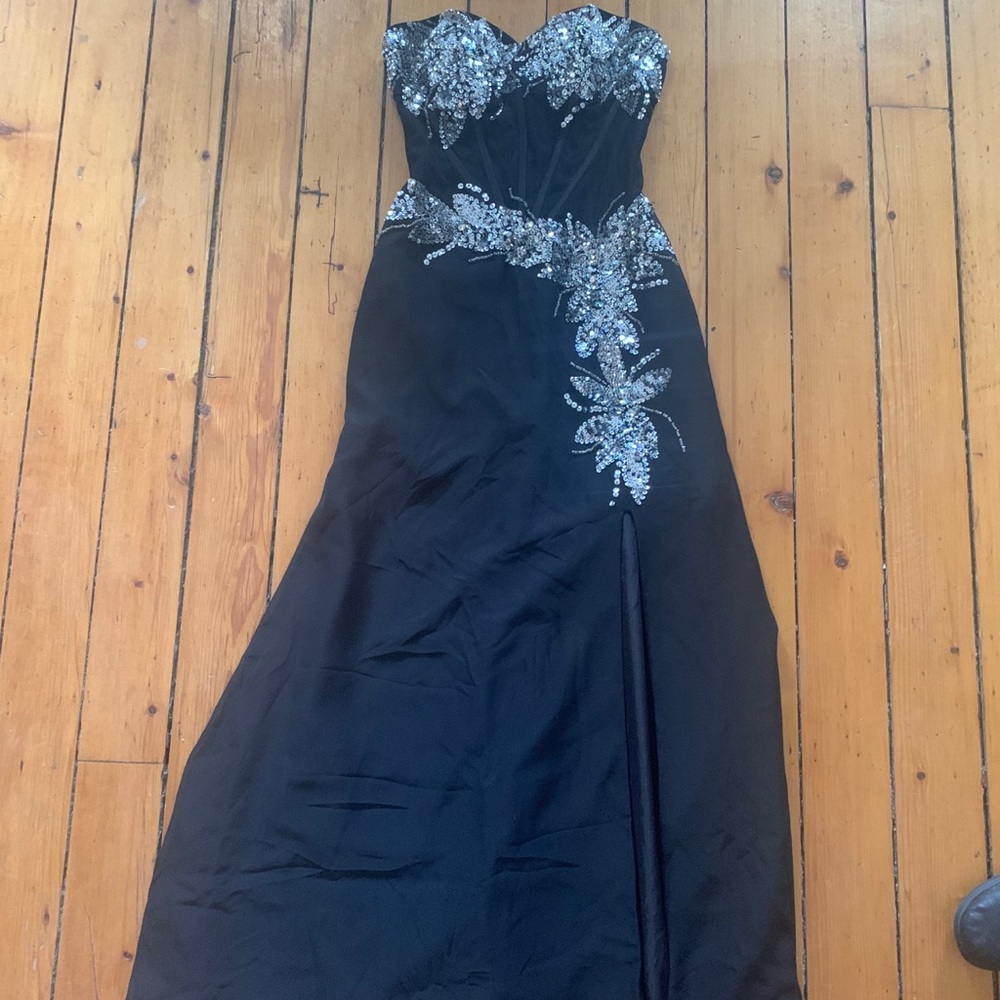 Black prom dress